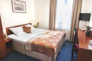 Отели типа «постель и завтрак» Dom na Podwalu Люблин Классический двухместный номер с 1 кроватью и видом на город-1
